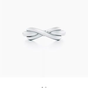 Tiffany & Co Sterling Silver Infinity Ring size 7